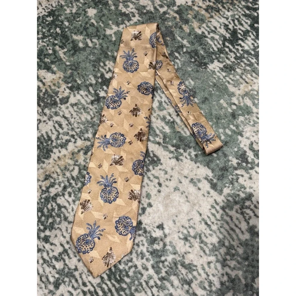 Vintage Tropicals By‎ Tango Pineapple Necktie